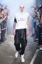 ユリウス 2017年春夏コレクション - 長短の組み合わせで見せるストリートモードスタイル｜写真28