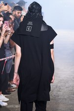 ユリウス 2017年春夏コレクション - 長短の組み合わせで見せるストリートモードスタイル｜写真34