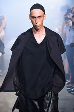 ユリウス 2017年春夏コレクション - 長短の組み合わせで見せるストリートモードスタイル｜写真36