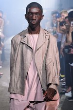 ユリウス 2017年春夏コレクション - 長短の組み合わせで見せるストリートモードスタイル｜写真42