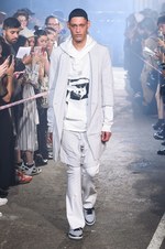 ユリウス 2017年春夏コレクション - 長短の組み合わせで見せるストリートモードスタイル｜写真49