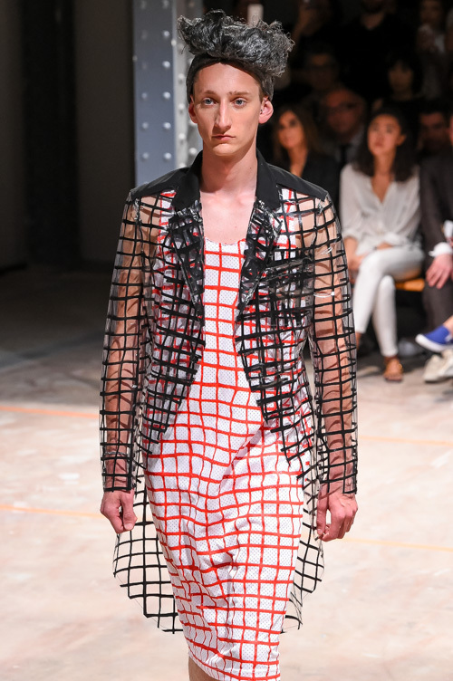 コム デ ギャルソン・オム プリュス(COMME des GARÇONS HOMME PLUS) 2017年春夏メンズコレクション  - 写真34