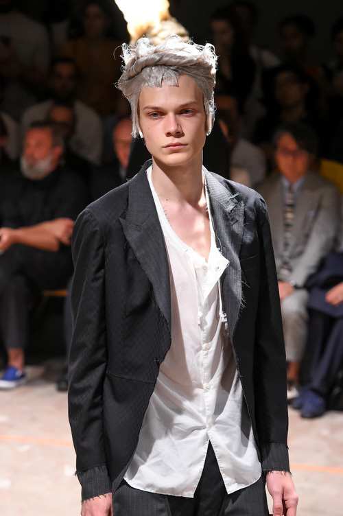 コム デ ギャルソン・オム プリュス(COMME des GARÇONS HOMME PLUS) 2017年春夏メンズコレクション  - 写真72