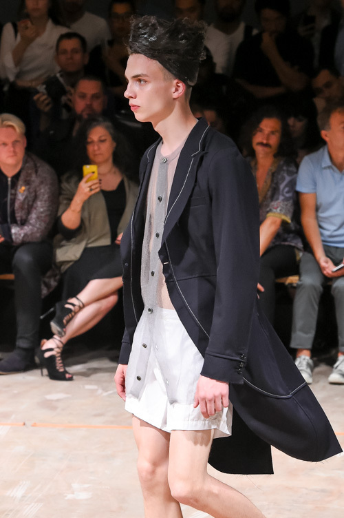 コム デ ギャルソン・オム プリュス(COMME des GARÇONS HOMME PLUS) 2017年春夏メンズコレクション  - 写真81