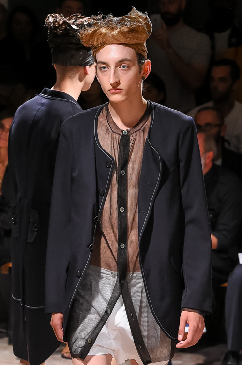 コム デ ギャルソン・オム プリュス(COMME des GARÇONS HOMME PLUS) 2017年春夏メンズコレクション  - 写真83