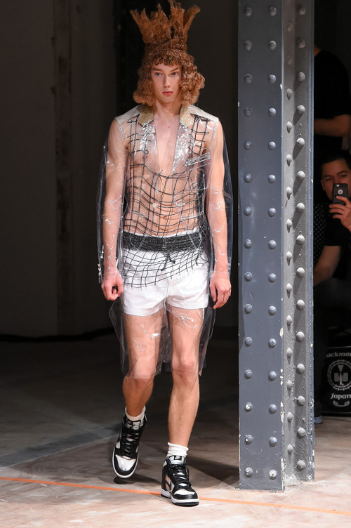 コム デ ギャルソン・オム プリュス(COMME des GARÇONS HOMME PLUS) 2017年春夏メンズコレクション  - 写真89