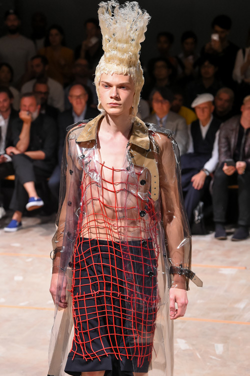 コム デ ギャルソン・オム プリュス(COMME des GARÇONS HOMME PLUS) 2017年春夏メンズコレクション  - 写真93