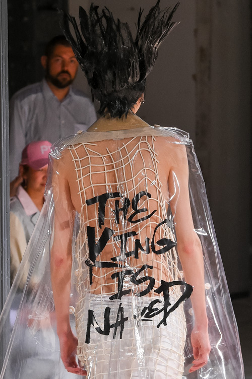 コム デ ギャルソン・オム プリュス(COMME des GARÇONS HOMME PLUS) 2017年春夏メンズコレクション  - 写真101