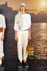ロエベ 2017年春夏メンズコレクション - 現代を航海するイビザのパイレーツ｜写真52