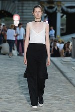 ポール & ジョー 2017年春夏メンズコレクション - モノクロの花々が、鮮やかに咲き誇る夕暮れ｜写真14