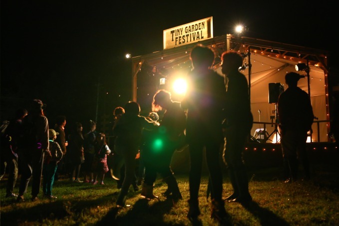 アーバンリサーチ主催のキャンプフェスが群馬で - 熱気球やLeeによるタイダイ染め体験｜写真8