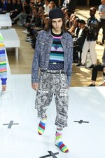 ケンゾー 2017年春夏メンズコレクション - ナイトクラブの伝説を光り輝くワードローブに｜写真23