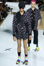 ケンゾー 2017年春夏メンズコレクション - ナイトクラブの伝説を光り輝くワードローブに｜写真33