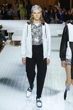 ケンゾー 2017年春夏メンズコレクション - ナイトクラブの伝説を光り輝くワードローブに｜写真37