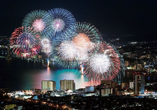 全国の花火大会情報2017 - 北海道から関東、関西、九州まで夏祭りをまとめて紹介｜写真6