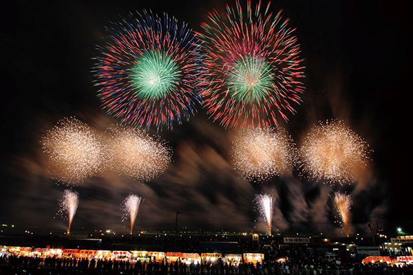 全国の花火大会情報2017 - 北海道から関東、関西、九州まで夏祭りをまとめて紹介｜写真10