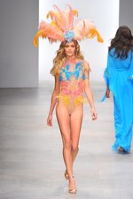 ブラジルの優雅でエキサイティングな日常を表現 - イッサ ロンドン(ISSA LONDON)、2012年春夏コレクション｜写真48