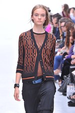 伝統的でクラシックなスタイルに新しい風を吹かせた - プリングル オブ スコットランド(Pringle of Scotland)、2012年春夏コレクション｜写真29