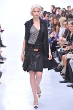 伝統的でクラシックなスタイルに新しい風を吹かせた - プリングル オブ スコットランド(Pringle of Scotland)、2012年春夏コレクション｜写真32