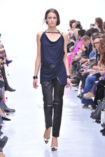 伝統的でクラシックなスタイルに新しい風を吹かせた - プリングル オブ スコットランド(Pringle of Scotland)、2012年春夏コレクション｜写真36