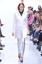 伝統的でクラシックなスタイルに新しい風を吹かせた - プリングル オブ スコットランド(Pringle of Scotland)、2012年春夏コレクション｜写真40