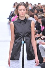 伝統的でクラシックなスタイルに新しい風を吹かせた - プリングル オブ スコットランド(Pringle of Scotland)、2012年春夏コレクション｜写真43