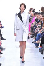 伝統的でクラシックなスタイルに新しい風を吹かせた - プリングル オブ スコットランド(Pringle of Scotland)、2012年春夏コレクション｜写真44