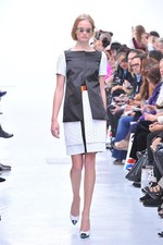 伝統的でクラシックなスタイルに新しい風を吹かせた - プリングル オブ スコットランド(Pringle of Scotland)、2012年春夏コレクション｜写真47