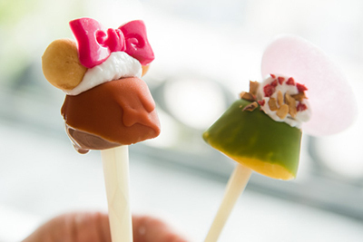 アイス「ピノ」｜「ピノフォンデュ」専門店が東京・大阪に！新フレーバー多数、最大360通りからオリジナルピノを