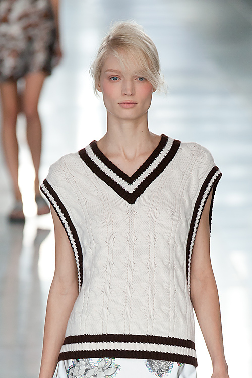 クリストファー ケイン(Christopher Kane) 2012年春夏ウィメンズコレクション  - 写真10