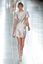 クリストファーケイン 2012年春夏コレクション - 繊細で美しく輝くプリントで観客を魅了｜写真1