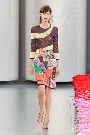 対極的な美の競演がつくりだす、新しい美の世界 - メアリーカトランズ(Mary Katrantzou)、2012年春夏コレクション｜写真8