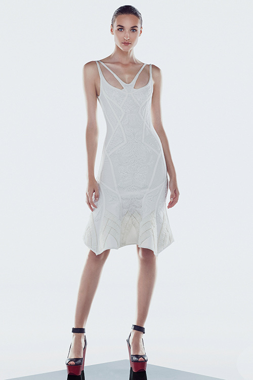 エルベエジェ(ハーヴ・レジャー) : Herve Leger - ファッションプレス