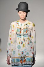 ガーリーでノスタルジックな花柄の世界 - sunaokuwahara(スナオクワハラ) 2012年春夏コレクション｜写真2