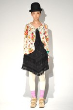 ガーリーでノスタルジックな花柄の世界 - sunaokuwahara(スナオクワハラ) 2012年春夏コレクション｜写真14