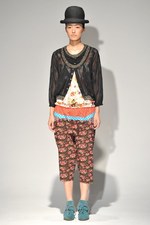 ガーリーでノスタルジックな花柄の世界 - sunaokuwahara(スナオクワハラ) 2012年春夏コレクション｜写真16