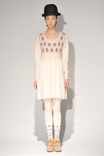 ガーリーでノスタルジックな花柄の世界 - sunaokuwahara(スナオクワハラ) 2012年春夏コレクション｜写真24