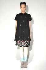 ガーリーでノスタルジックな花柄の世界 - sunaokuwahara(スナオクワハラ) 2012年春夏コレクション｜写真34