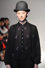 ガーリーでノスタルジックな花柄の世界 - sunaokuwahara(スナオクワハラ) 2012年春夏コレクション｜写真37