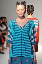 ガーリーでノスタルジックな花柄の世界 - sunaokuwahara(スナオクワハラ) 2012年春夏コレクション｜写真45