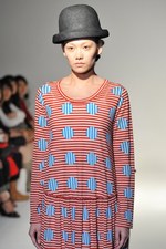 ガーリーでノスタルジックな花柄の世界 - sunaokuwahara(スナオクワハラ) 2012年春夏コレクション｜写真49