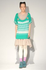 ガーリーでノスタルジックな花柄の世界 - sunaokuwahara(スナオクワハラ) 2012年春夏コレクション｜写真61