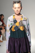 ガーリーでノスタルジックな花柄の世界 - sunaokuwahara(スナオクワハラ) 2012年春夏コレクション｜写真66