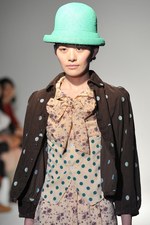 ガーリーでノスタルジックな花柄の世界 - sunaokuwahara(スナオクワハラ) 2012年春夏コレクション｜写真73