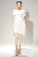 ガーリーでノスタルジックな花柄の世界 - sunaokuwahara(スナオクワハラ) 2012年春夏コレクション｜写真74