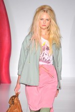 海辺で夏を楽しむためのポップでファンシーなスタイル - マルベリー(MULBERRY) 2012年春夏コレクション｜写真16