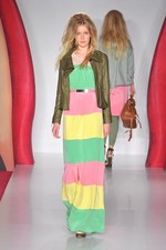 海辺で夏を楽しむためのポップでファンシーなスタイル - マルベリー(MULBERRY) 2012年春夏コレクション｜写真17