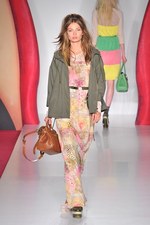 海辺で夏を楽しむためのポップでファンシーなスタイル - マルベリー(MULBERRY) 2012年春夏コレクション｜写真20