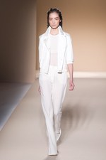 砂漠にインスパイアされたカラーと近未来的なシルエット - マックスマーラ(MaxMara) 2012年春夏コレクション｜写真26