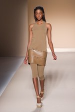 砂漠にインスパイアされたカラーと近未来的なシルエット - マックスマーラ(MaxMara) 2012年春夏コレクション｜写真36